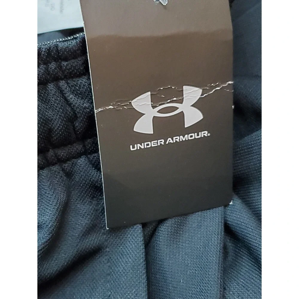 Under Armour‎ Men Shorts M Black Athletic Shorts Sweat UA Baseline Logo  NWT